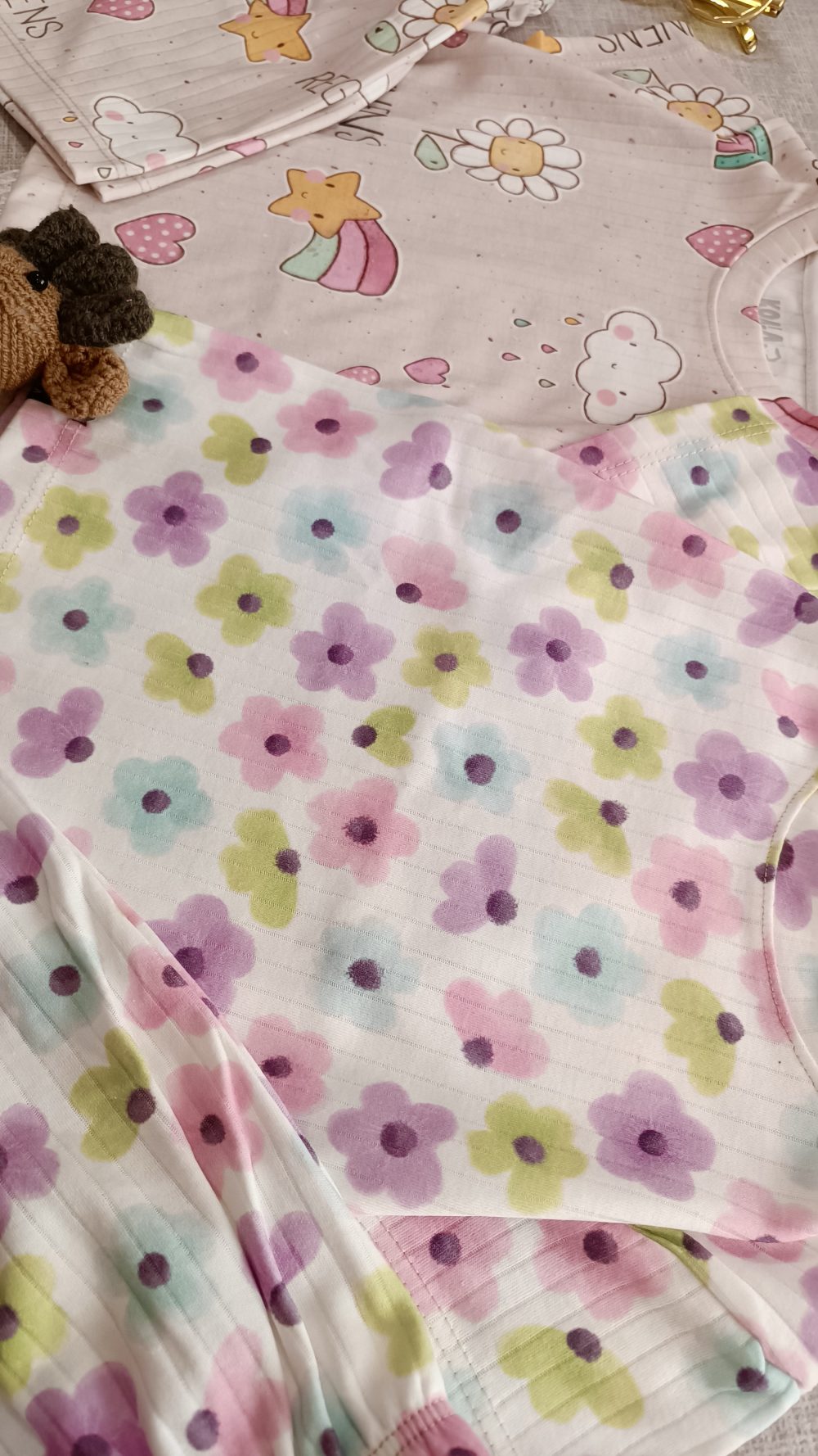 تیشرت و شلوارک کبریتی دخترانه و پسرانه از جنس پنبه در 8 طرح و رنگ مختلف مناسب سن 1 سال تا 7 سال و قیمت عالی