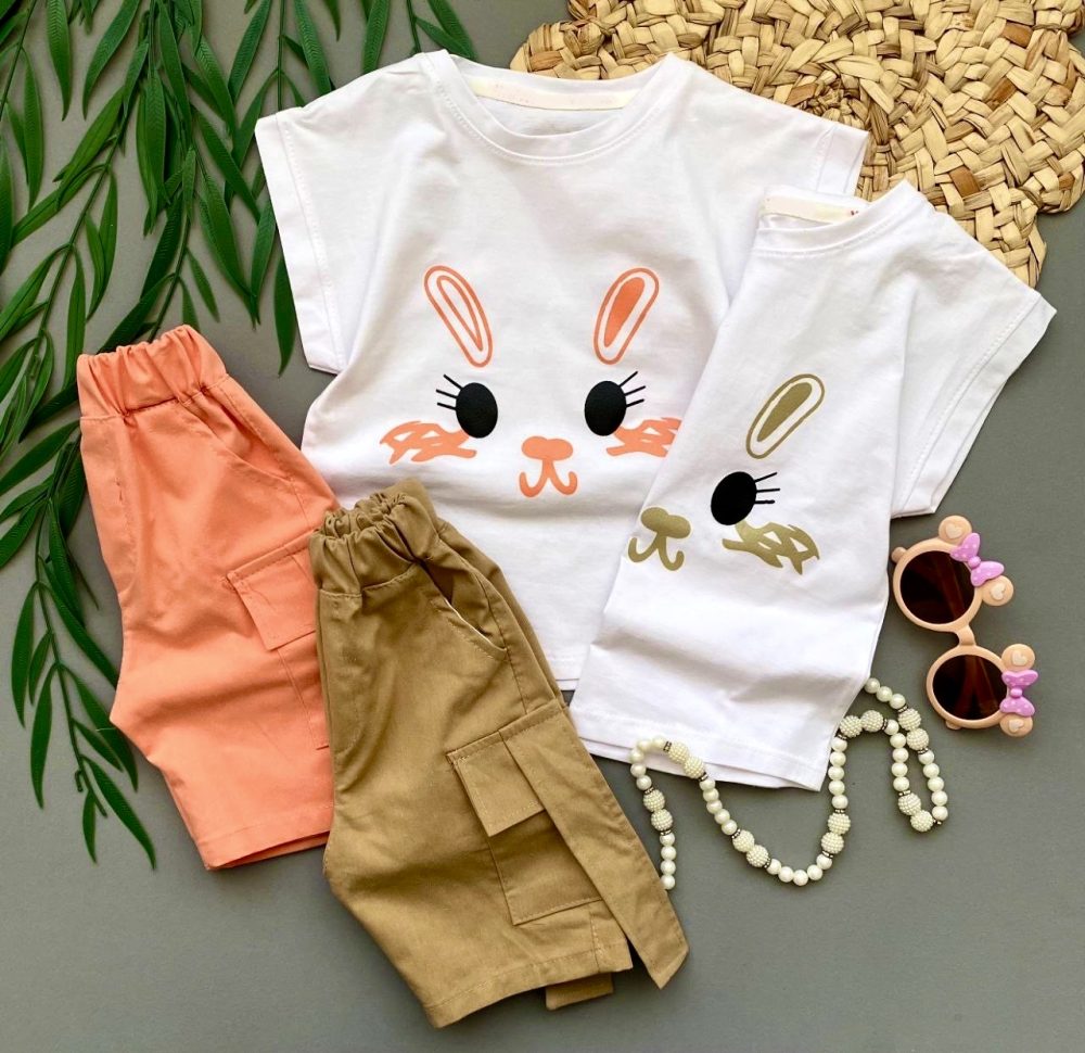 Rabbit T-shirt and cargo shorts (3)