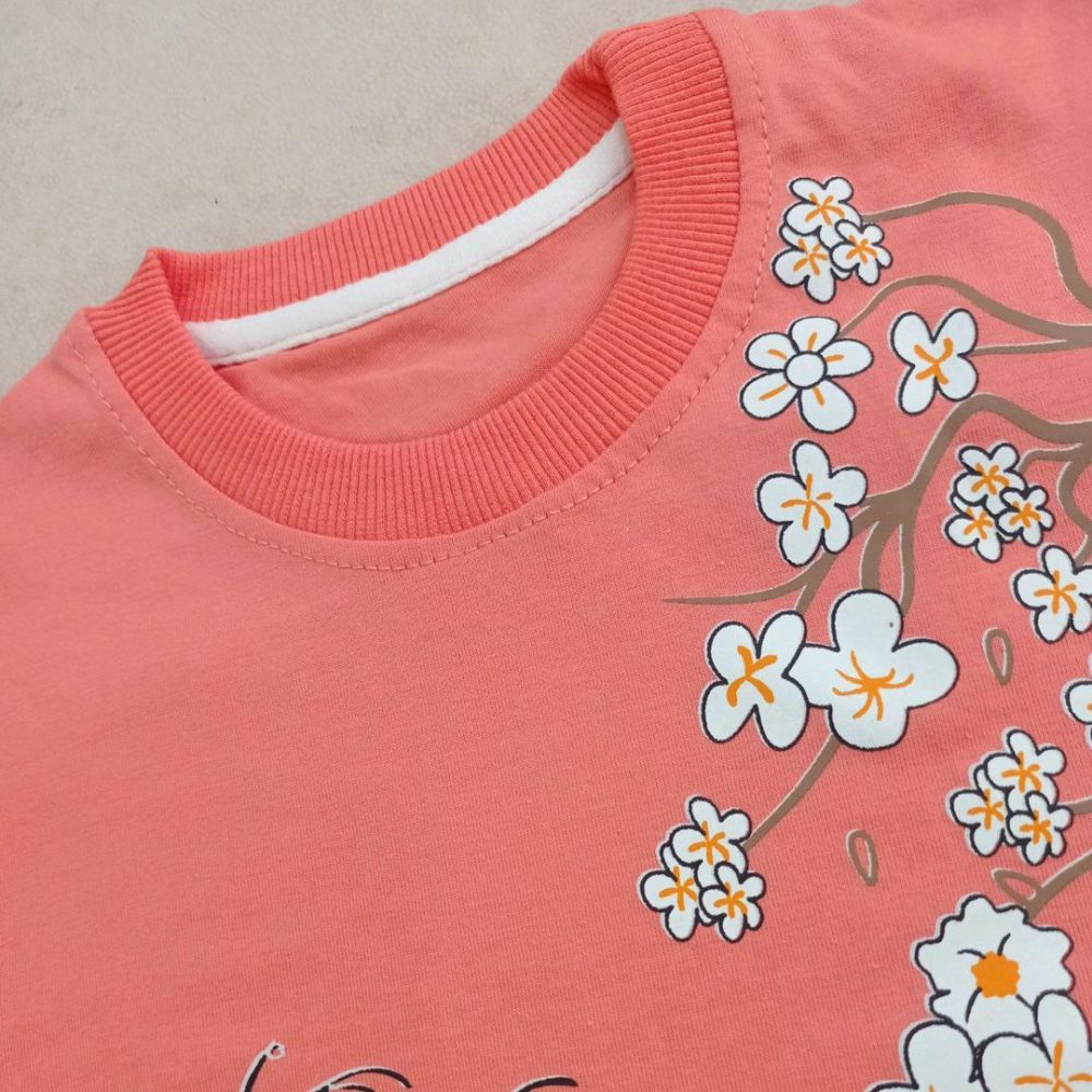 تیشرت و شلوارک دخترانه از جنس پنبه و در چهار رنگ جذاب مناسب سن 2 سال تا 10 سال با قیمت عالی