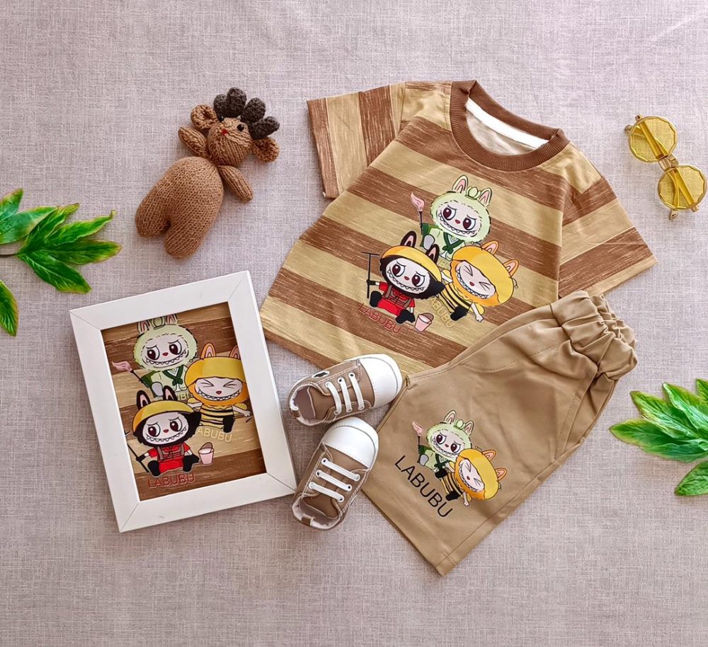 Chocolate cream striped t-shirt and shorts (4)