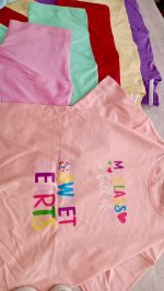 لباس کراپ با شلوارک جین دخترانه بیرونی در 6 رنگ پاستلی مناسب 6 سال تا 12 سال از جنس پنیه