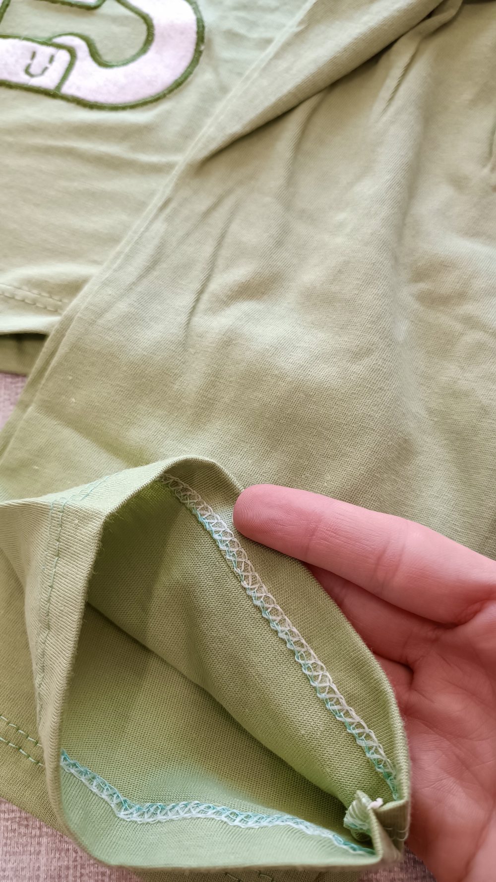 T-shirt shorts yes (4)