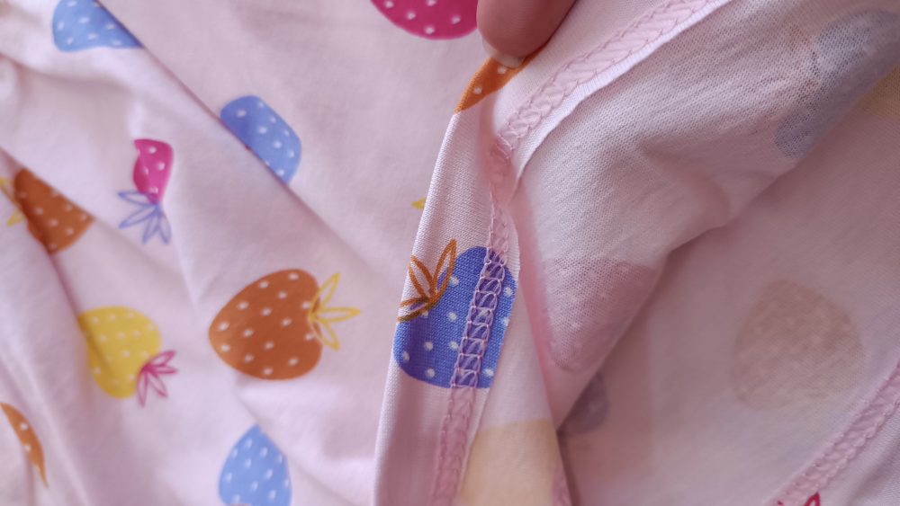 Strawberry shirt (6)