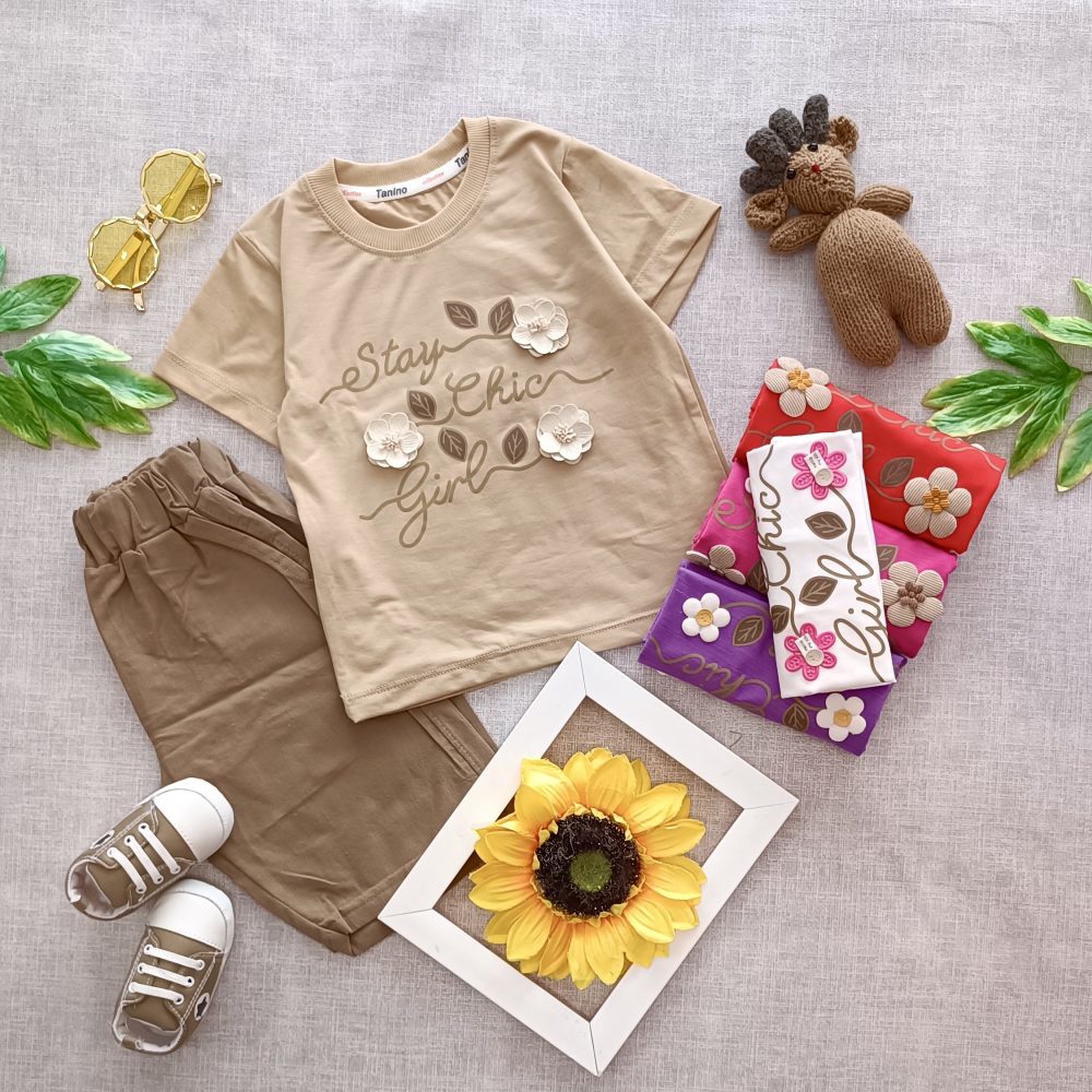 Floral T-shirt and shorts (1)