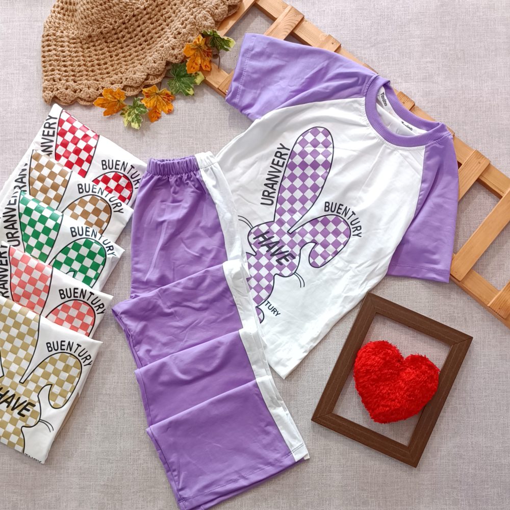 Girls' T-shirt and pants outfit suitable for ages 8 to 12 years old