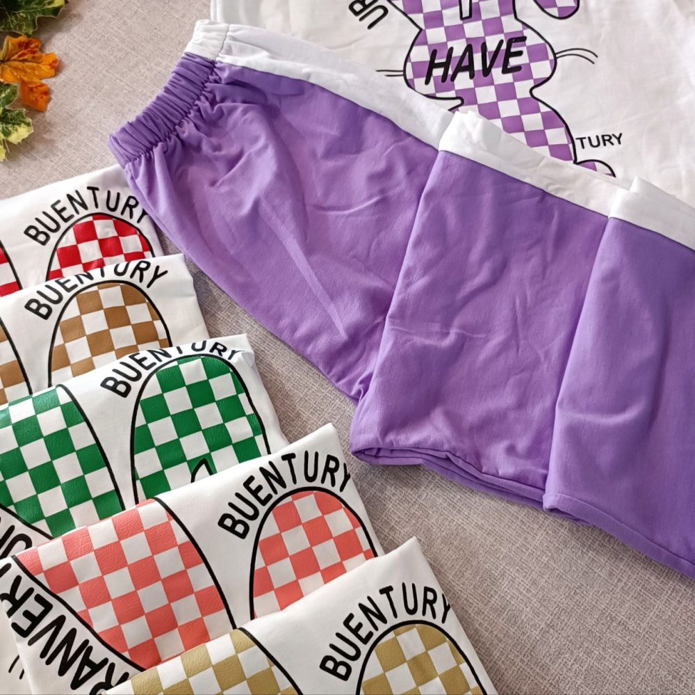 Girls' T-shirt and pants outfit suitable for ages 8 to 12 years old