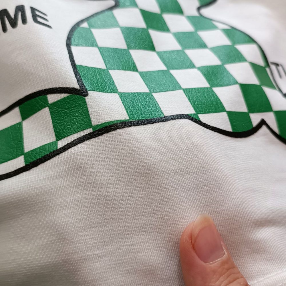 Girls' T-shirt and pants outfit suitable for ages 8 to 12 years old