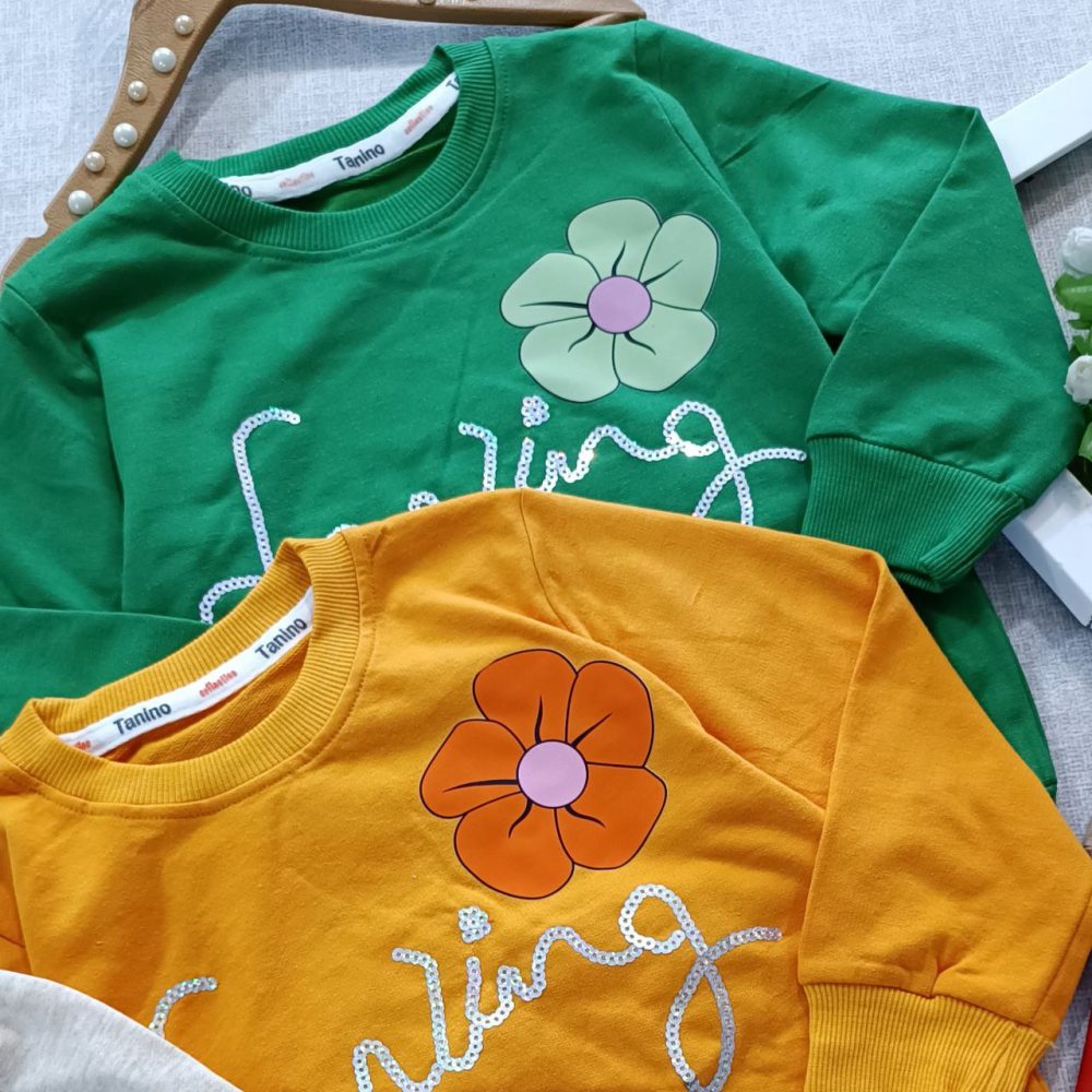 Girls' blouse and pants outfit suitable for ages 2 to 9 years