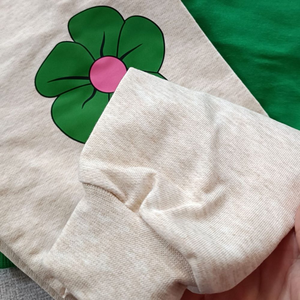 Girls' blouse and pants outfit suitable for ages 2 to 9 years