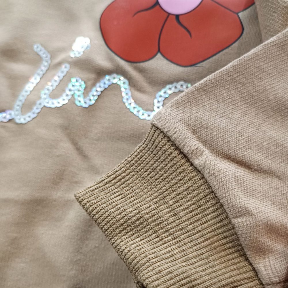 Girls' blouse and pants outfit suitable for ages 2 to 9 years