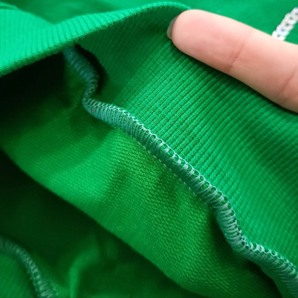 Girls' blouse and pants outfit suitable for ages 2 to 9 years