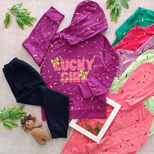 Girls' winter hoodie and pants suitable for ages 5 to 9 years