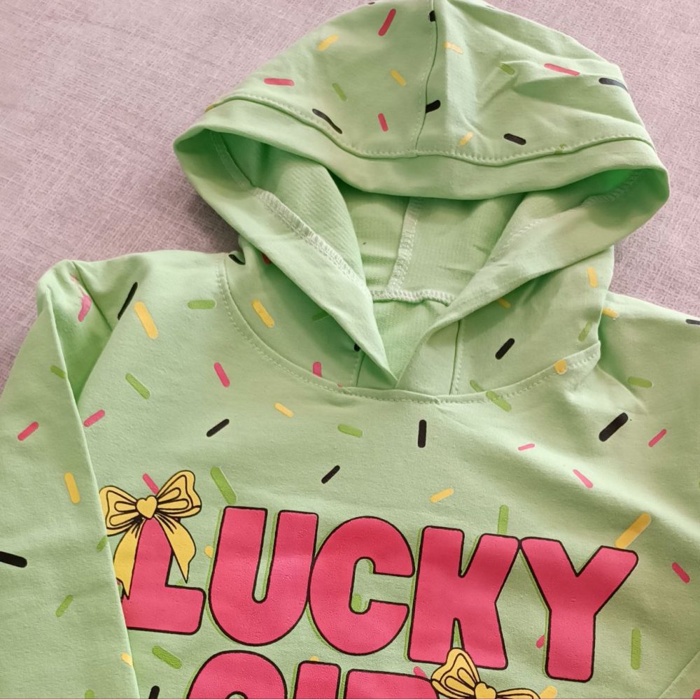 Girls' winter hoodie and pants suitable for ages 5 to 9 years