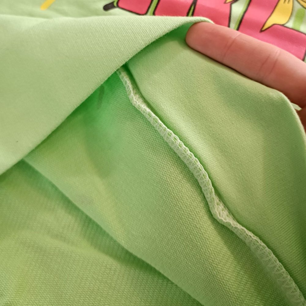 Girls' winter hoodie and pants suitable for ages 5 to 9 years