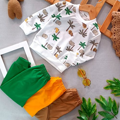 Blouse and pants for girls and boys, suitable for ages 1 to 5 years.