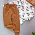 Blouse and pants for girls and boys, suitable for ages 1 to 5 years.