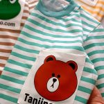 Blouse and pants for girls and boys, suitable for ages 2 to 5 years.