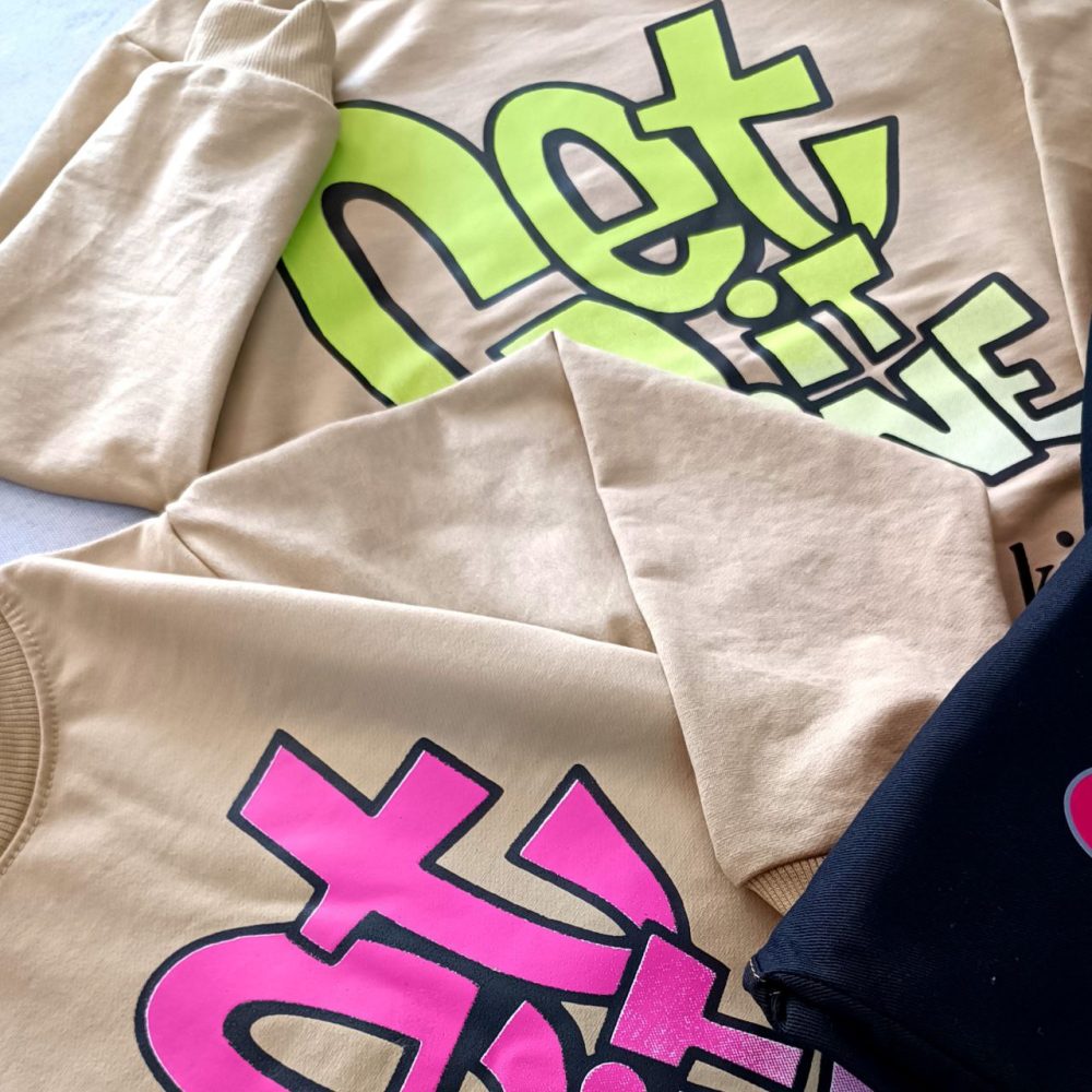 Blouse and pants for girls and boys, suitable for ages 6 to 12 years old.