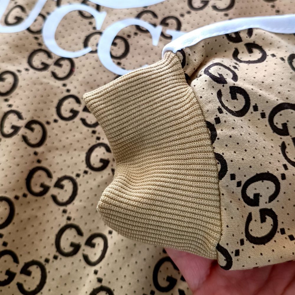 Blouse and pants for girls and boys, suitable for ages 9 to 12 years old.