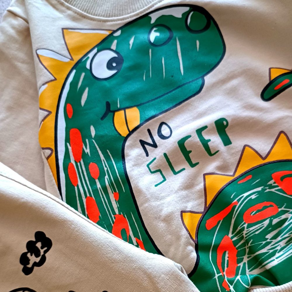 Girls' and boys' blouse and pants set suitable for ages 1 to 5 years