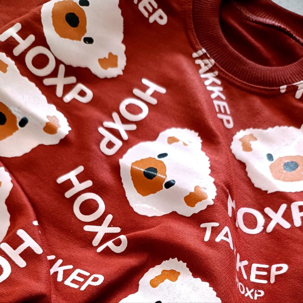 Girls' and boys' blouse and pants set suitable for ages 1 to 7 years old (6) Girls' and boys' blouse and pants set suitable for ages 1 to 7 years old.