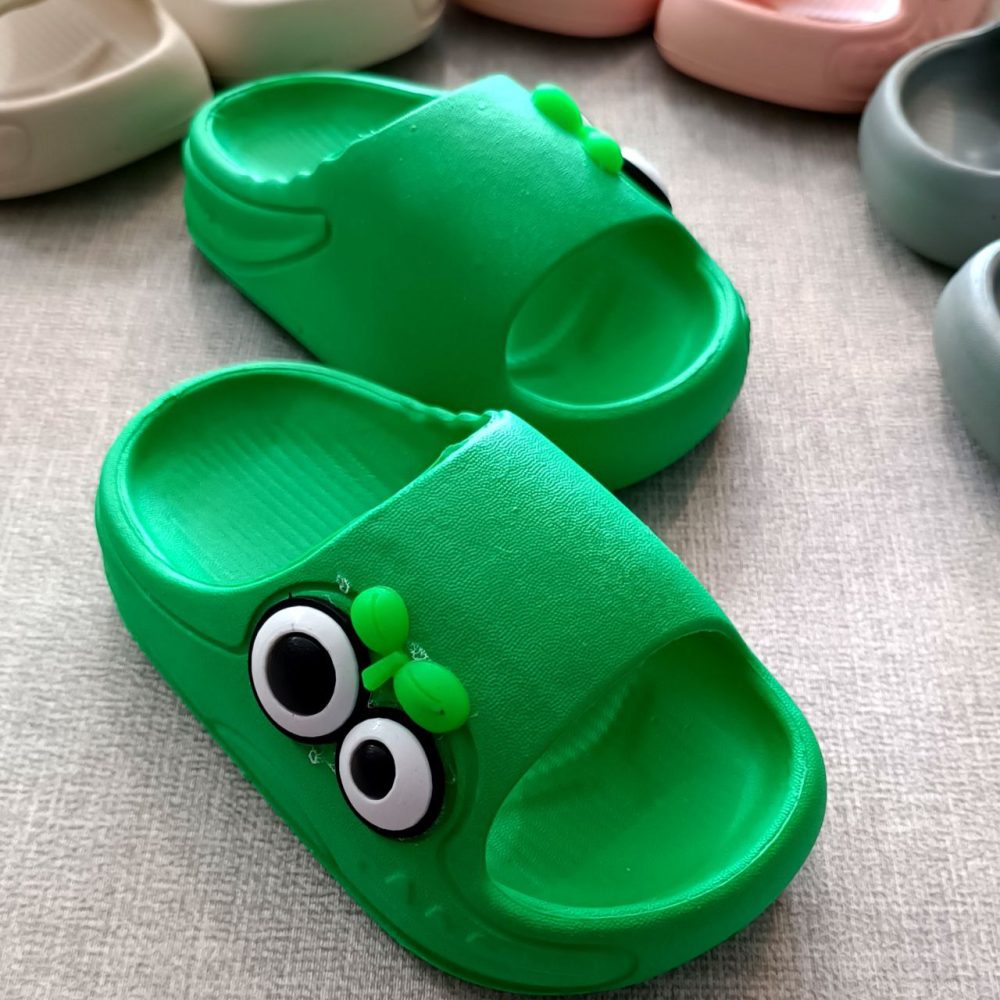 Girls' and boys' slippers from size 25 to 30