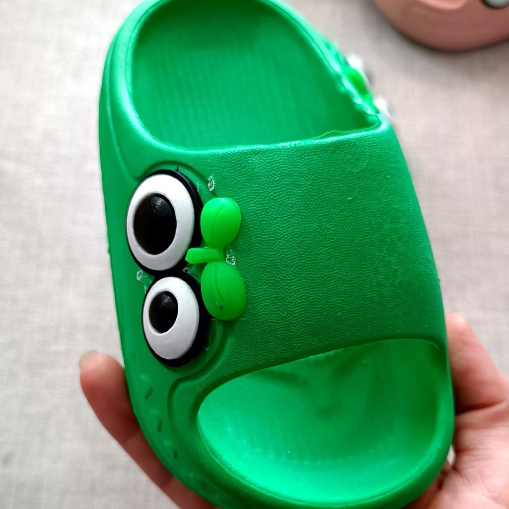 Girls' and boys' slippers from size 25 to 30