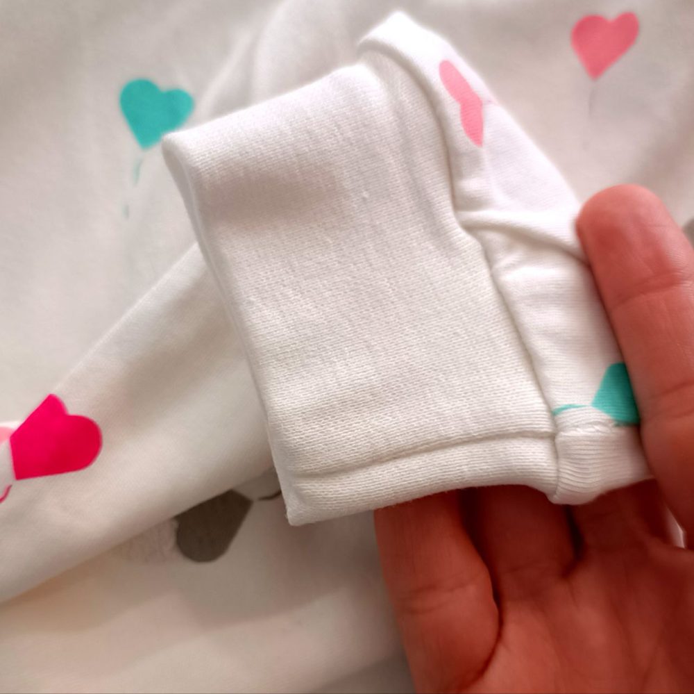 Girls' blouse and pants outfit suitable for 3 months to 36 months (4) Girls' blouse and pants outfit suitable for 3 months to 36 months