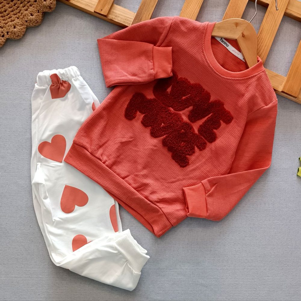 Girls' blouse and pants outfit suitable for ages 2 to 5 years (2) Girls' blouse and pants outfit suitable for ages 2 to 5 years