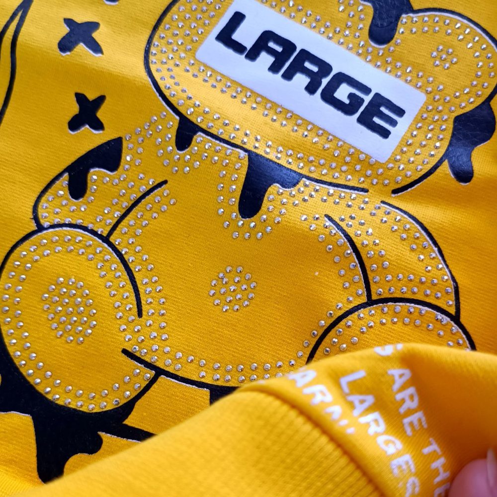 Girls' blouse and pants outfit suitable for ages 2 to 5 years