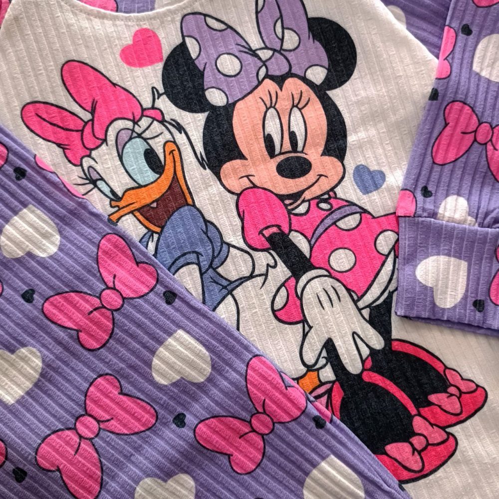 Girls' blouse and pants outfit suitable for ages 2 to 7 years