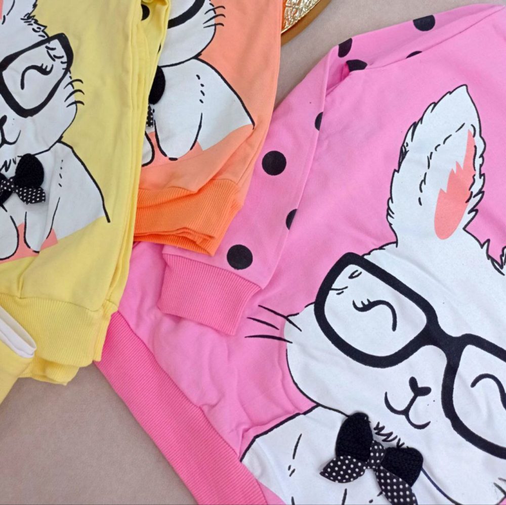 Girls' blouse and pants outfit suitable for ages 5 to 11 years old