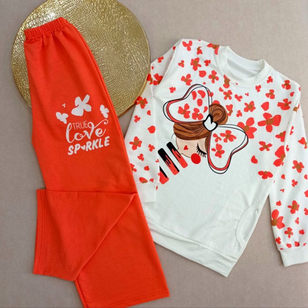 Girls' blouse and pants outfit suitable for ages 8 to 11 years old (2) Girls' blouse and pants outfit suitable for ages 8 to 11 years old