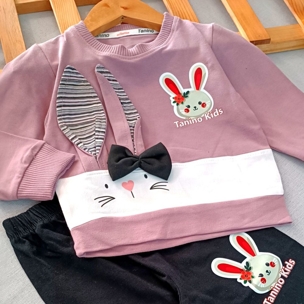 Girls' blouse and pants suitable for ages 1 to 4 years