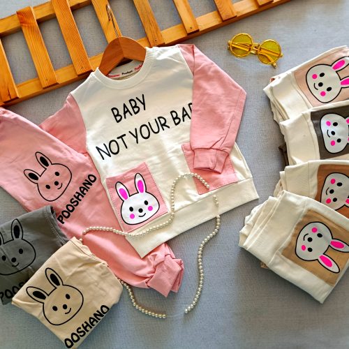 Girls' blouse and pants suitable for ages 2 to 5 years