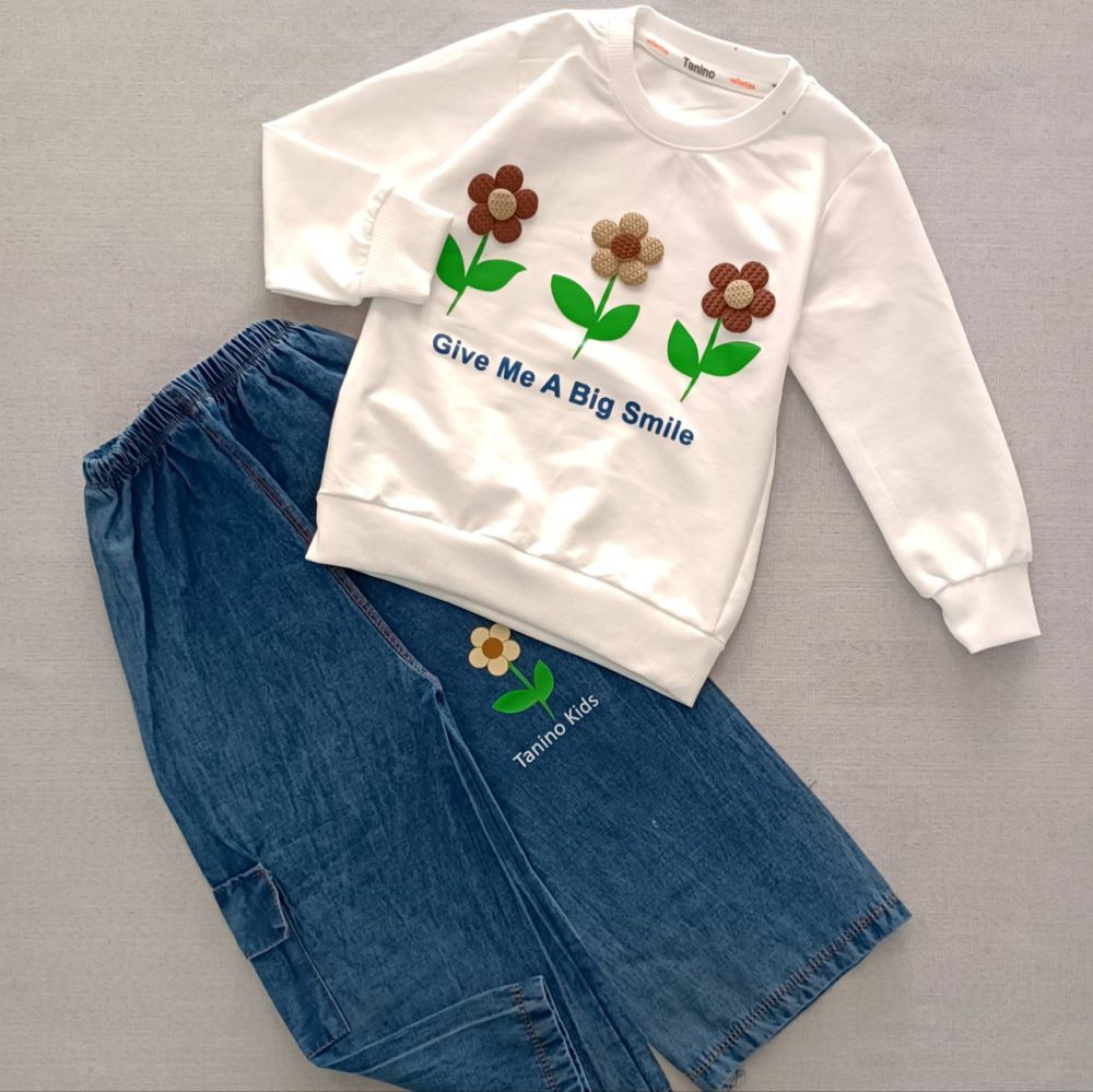 Girls' blouse and pants suitable for ages 2 to 5 years