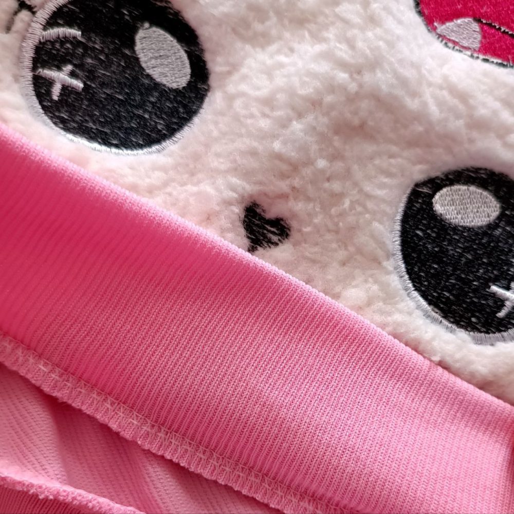 Girls' blouse and pants suitable for ages 3 to 7 years