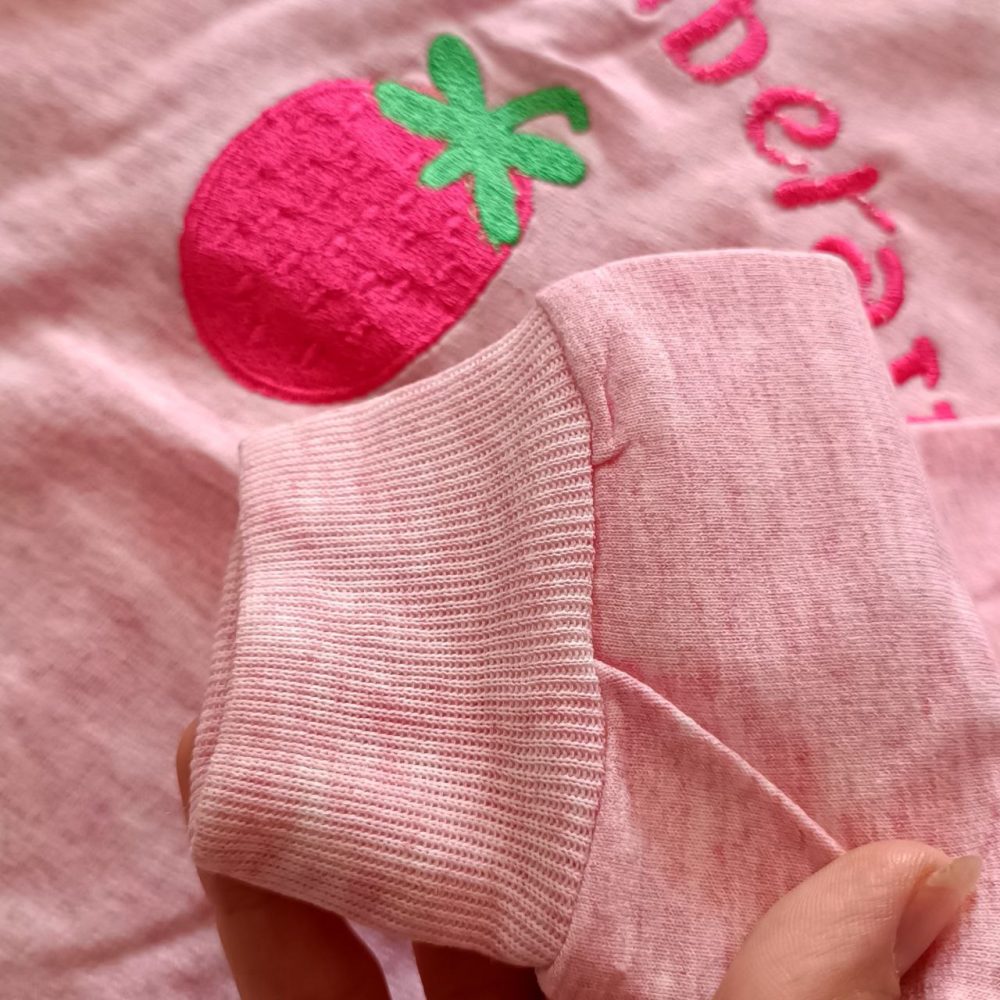 Girls' blouse and pants suitable for ages 3 to 7 years