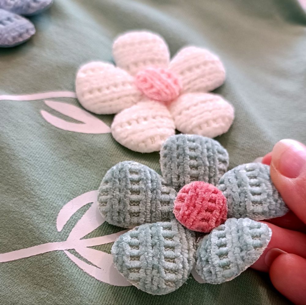 Girls' blouse dress suitable for ages 2 to 9 years