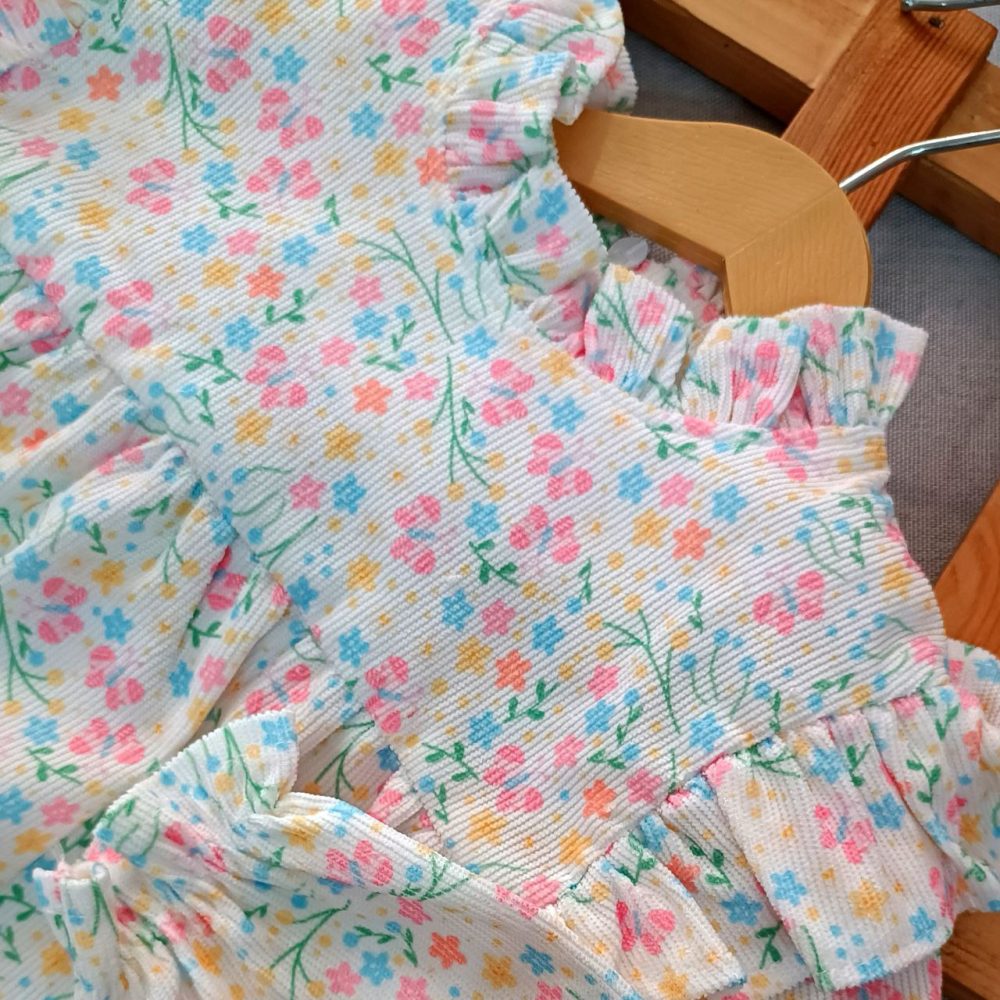 Girls' inflatable suitable for ages 1 to 3 years