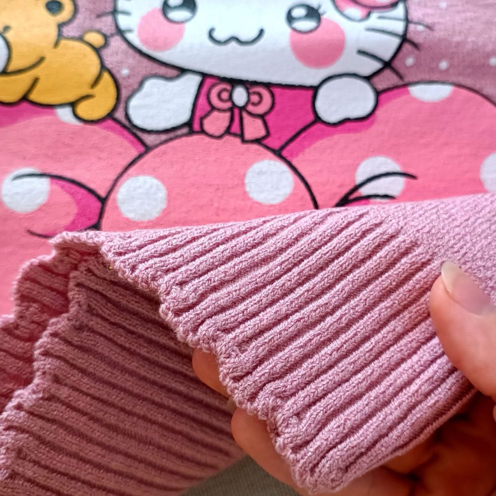 Girls' knitted blouse suitable for ages 1 to 7 years