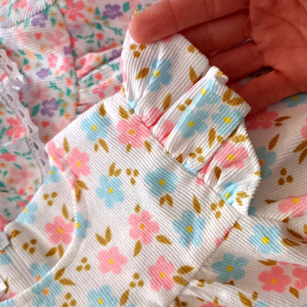 Girls' shirt suitable for ages 1 to 6 years