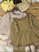 Girls' shirt suitable for ages 2 to 8 years