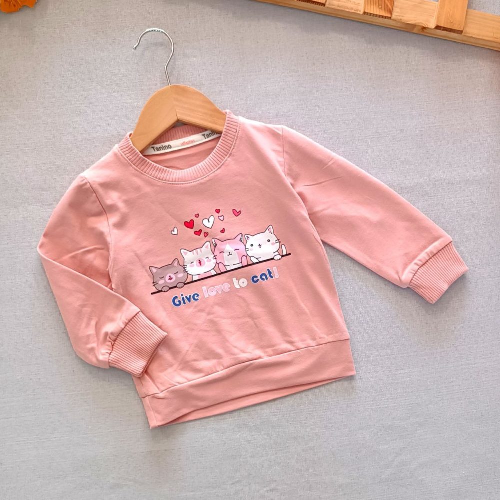 Girls' single blouse suitable for ages 1 to 7 years