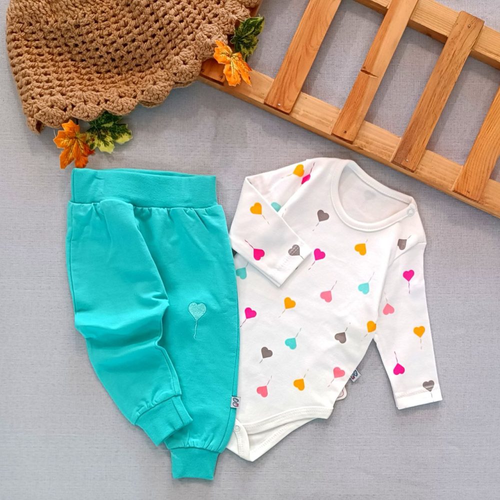 Girls' sweatshirt and pants suitable for 3 months to 36 months (3) Girls' sweatshirt and pants suitable for 3 months to 36 months