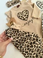 Girls' sweatshirts and pants from 3 months to 24 months