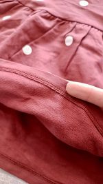 Imported long-sleeved shirt for girls, suitable for ages 1 to 8 years old.