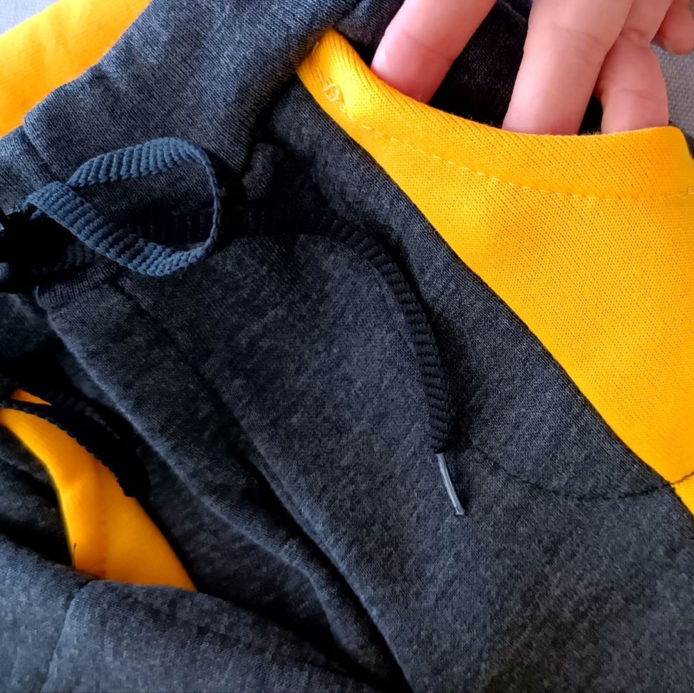 Sweatshirts and pants for girls and boys, suitable for ages 1 to 7 years old