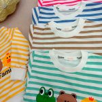 Blouse and pants for girls and boys, suitable for ages 1 to 4 years.