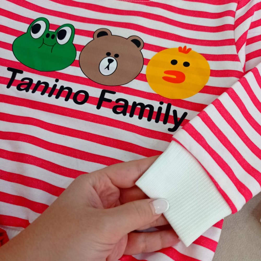 Blouse and pants for girls and boys, suitable for ages 1 to 4 years.